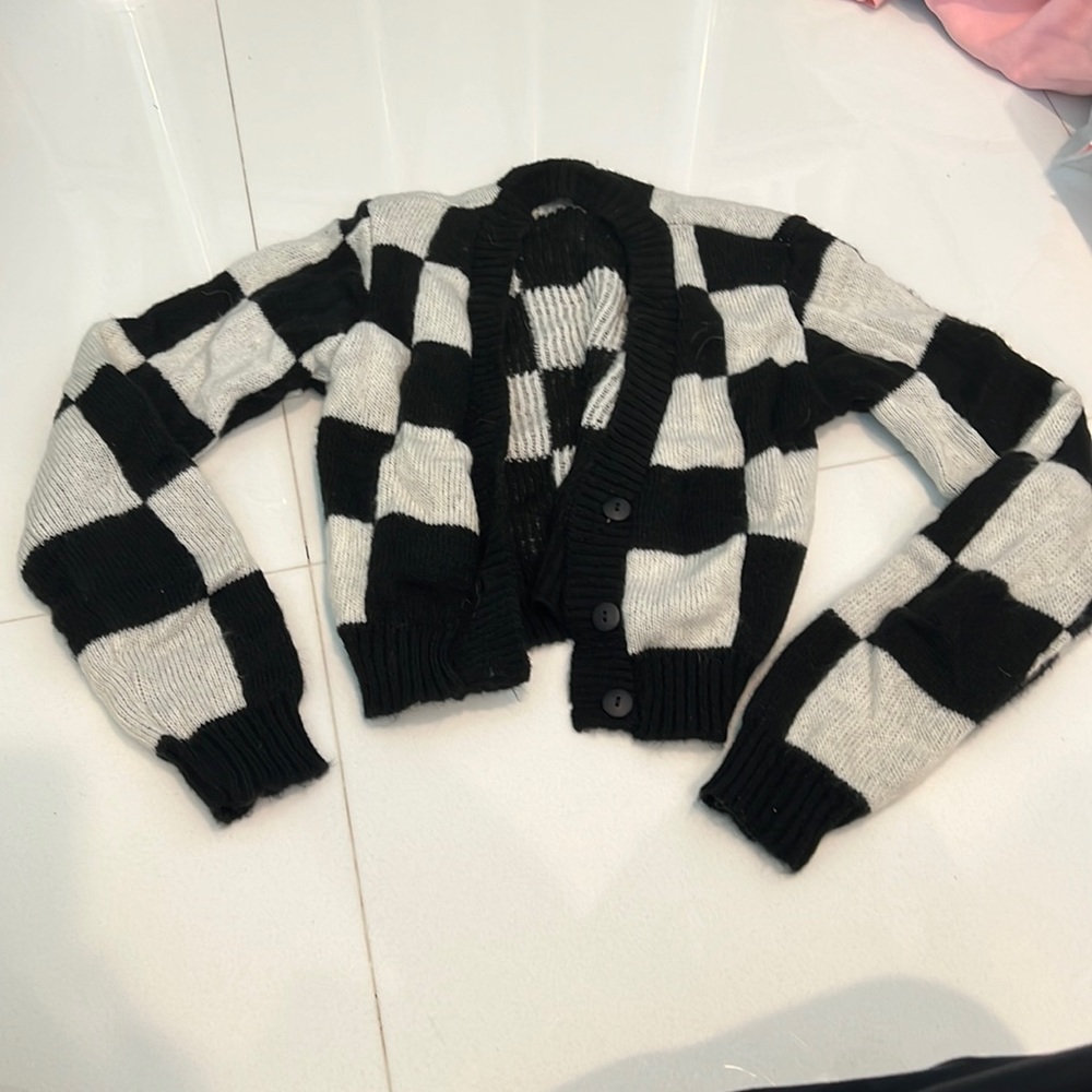 Cute checkered cardigan